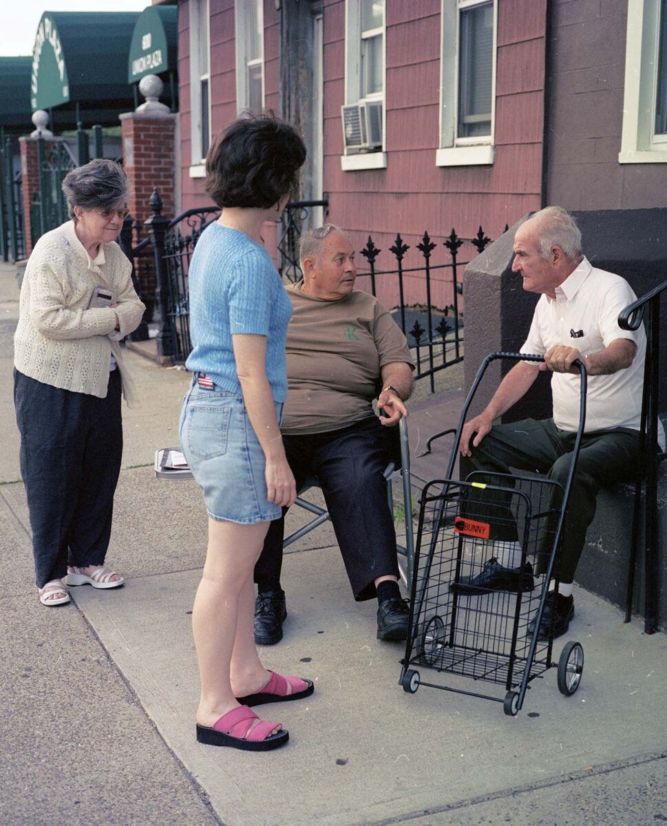 works-stoop-willimsburg neighborhood friends-24