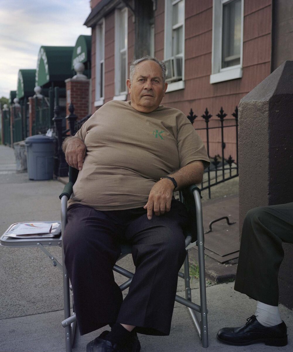 works-stoop-willimsburg neighborhood friends-25