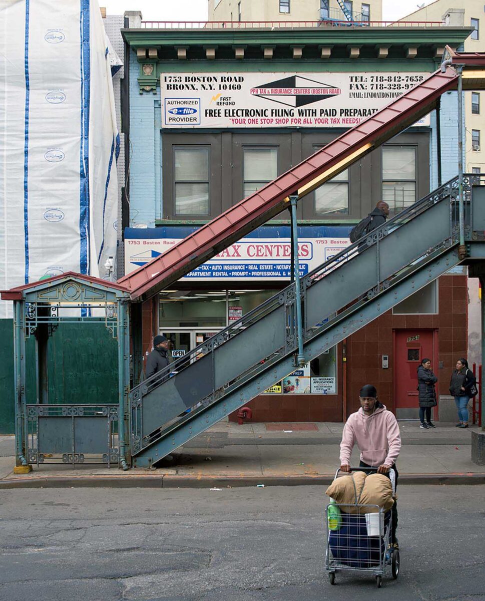 works-bronx streets-010-subway stop