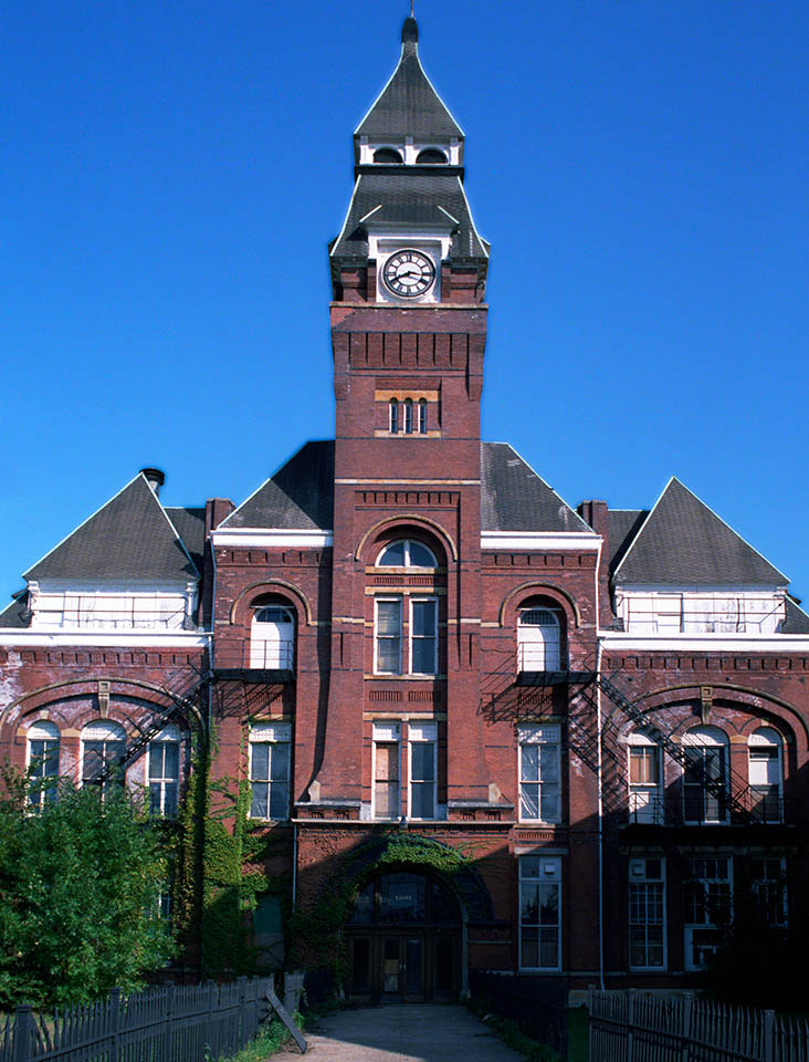 Pullman Main