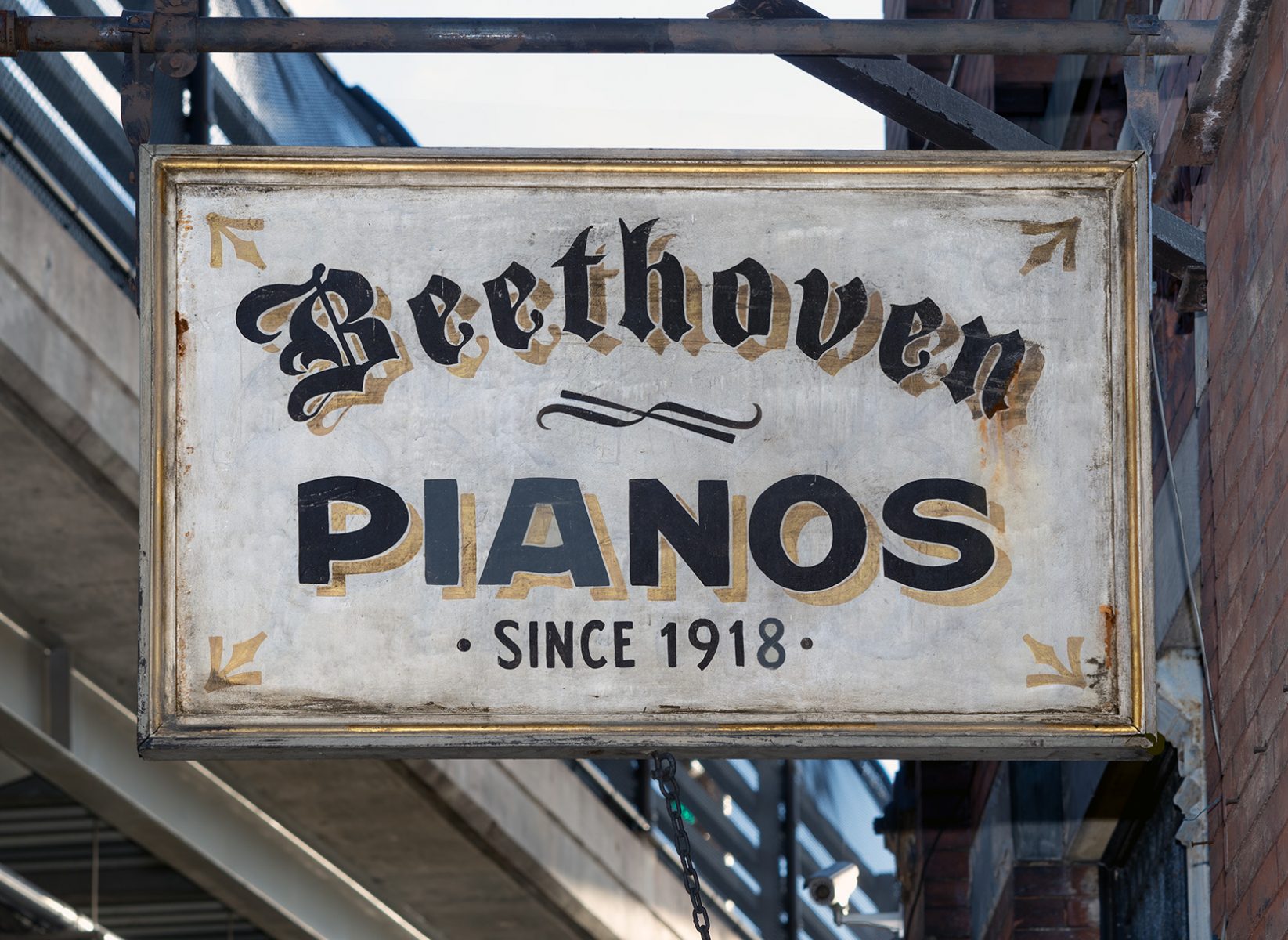 An old sign iin mott Haven, Bronx hark back to the days when this neighborhood was the center of piano making in America.