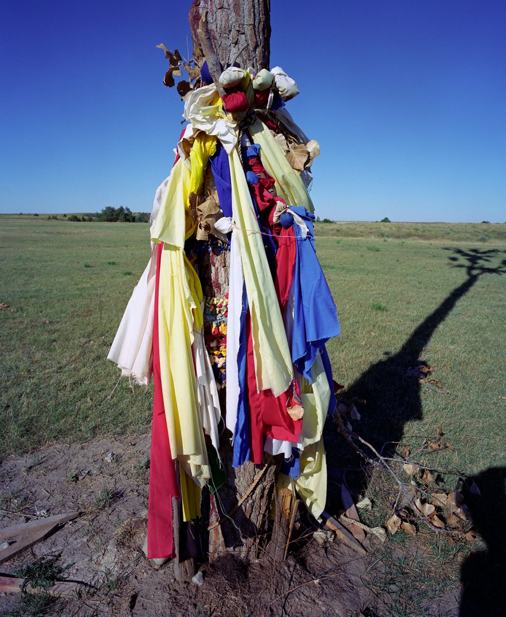 prayer cloths and prayer bundles Lakota Sundance tree redshirt table, Badlands, South Dakota prayer cloth