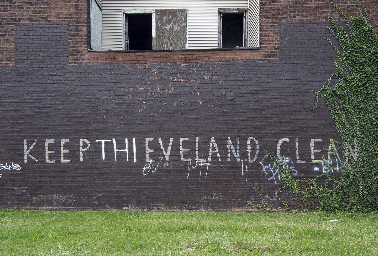 Grafitti, Lakeview Avenue