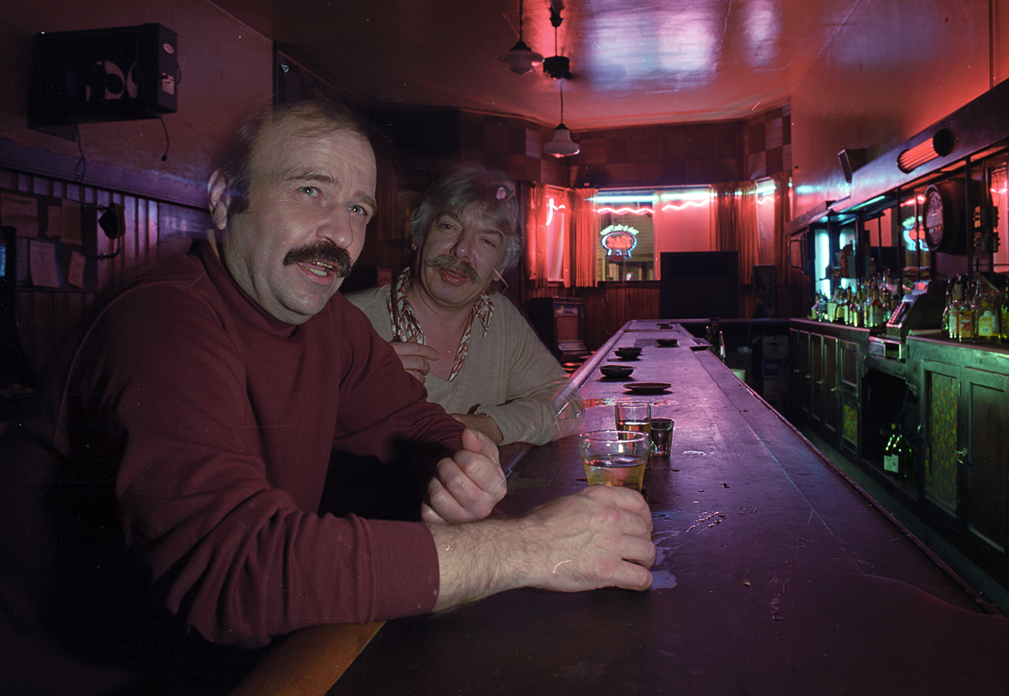 Junior & Dave, Commiserating 2