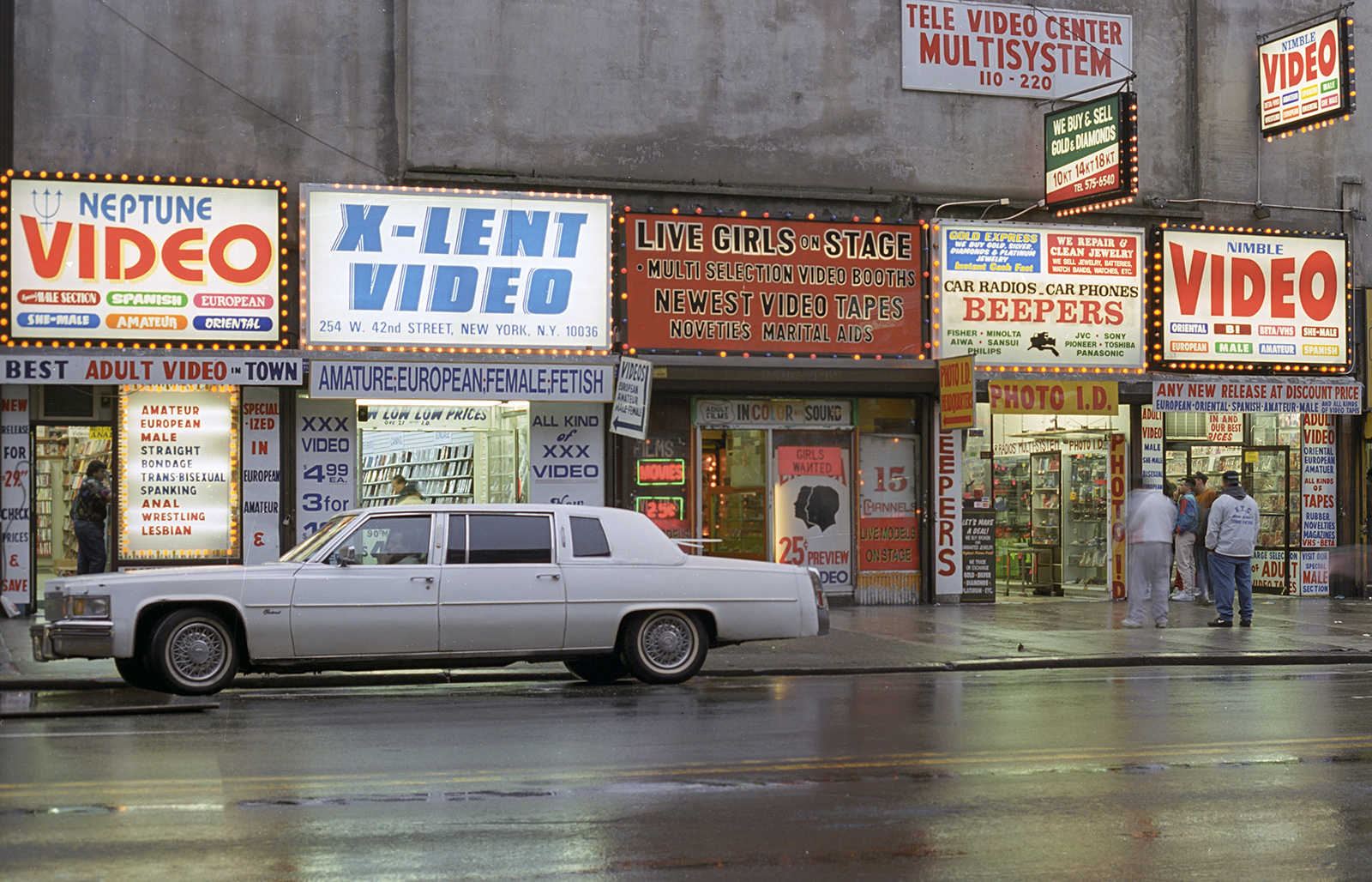 Southwest side of 42nd Street. The Deuce